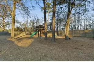 208 Sandalwood Cir, Statesboro, GA 30458 - Photo 22