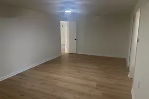 614 W 38th St, Savannah, GA 31415 - Photo 18