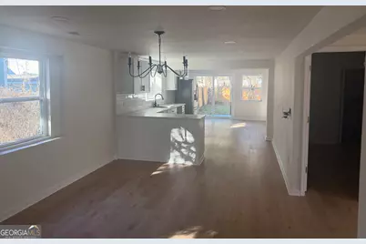 614 W 38th Street, Savannah, GA 31415 - Photo 6