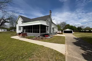 205 White Rd, Byron, GA 31008 - Photo 1