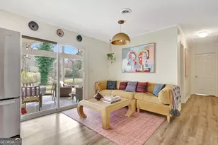 25 Willow Dr, Newnan, GA 30263 - Photo 6