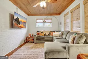 25 Willow Dr, Newnan, GA 30263 - Photo 10