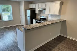 7162 Gotland St, Union City, GA 30291 - Photo 4