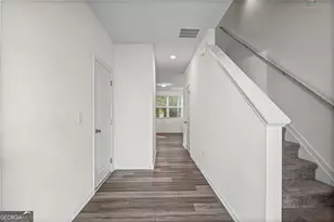 303 Aldgate Wy, Cartersville, GA 30120 - Photo 4