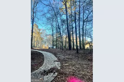 1004 Crown River Parkway, McDonough, GA 30252 - Photo 2