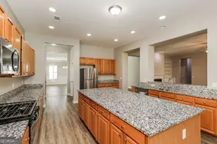 7461 Mistydawn Dr, Fairburn, GA 30213 - Photo 8