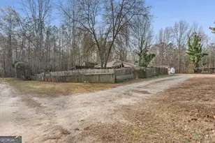 1475 Ben Davis Rd, Buchanan, GA 30113 - Photo 1