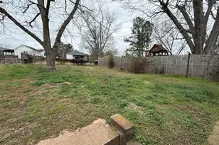 129 R St SW, Thomaston, GA 30286 - Photo 14