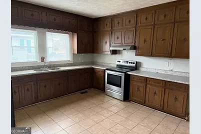 129 R Street SW, Thomaston, GA 30286 - Photo 2