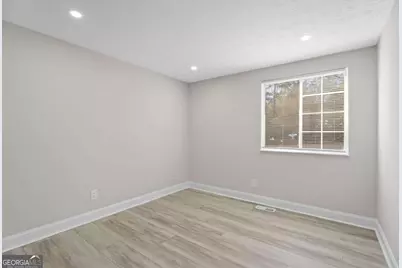 5268 Kinsdale Lane, Stone Mountain, GA 30088 - Photo 20