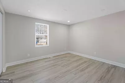 5268 Kinsdale Lane, Stone Mountain, GA 30088 - Photo 18