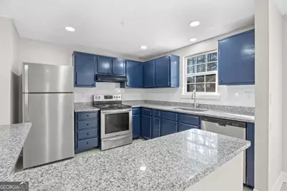5268 Kinsdale Lane, Stone Mountain, GA 30088 - Photo 12