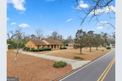 308 Rosewood Drive, Dublin, GA 31021 - Photo 2