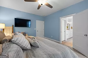 22 E Field St, Newnan, GA 30263 - Photo 32