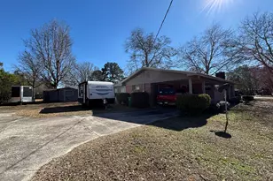 216 E Peter St, Cochran, GA 31014 - Photo 4