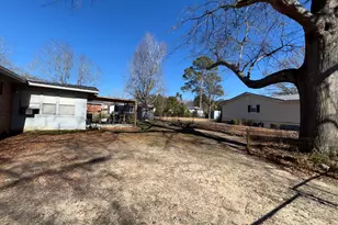 216 E Peter St, Cochran, GA 31014 - Photo 38