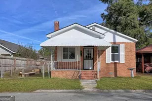 1114 E 59th St, Savannah, GA 31404 - Photo 1