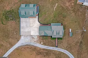 375 Luther Bailey Rd, Senoia, GA 30276 - Photo 52