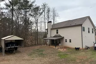 301 Hickory Hills Dr, Newnan, GA 30263 - Photo 2