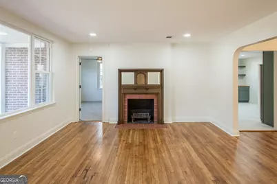 315 Strickland Avenue, Blackshear, GA 31516 - Photo 10