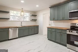 315 Strickland Ave, Blackshear, GA 31516 - Photo 12