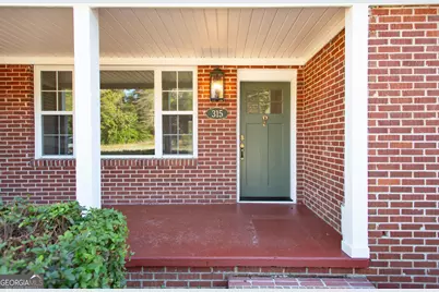 315 Strickland Avenue, Blackshear, GA 31516 - Photo 2