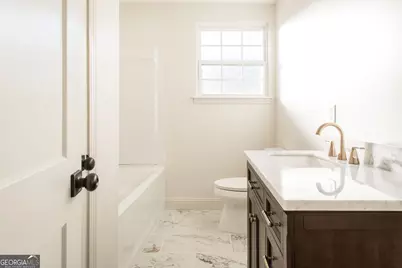 315 Strickland Avenue, Blackshear, GA 31516 - Photo 32