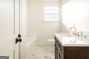 315 Strickland Ave, Blackshear, GA 31516 - Photo 32