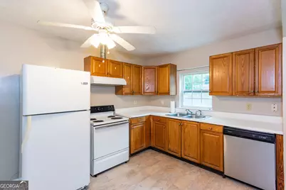 3172 Humphries Drive SE #REAR, Atlanta, GA 30354 - Photo 4