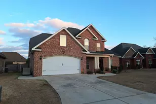 105 Welney Cir, Warner Robins, GA 31088 - Photo 2