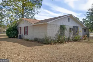 608 S Leroy St, Metter, GA 30439 - Photo 30