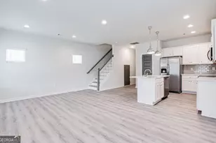 715 W Vincent Dr, Athens, GA 30607 - Photo 2