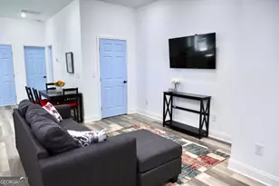 278 Andrew J Hairst Pl, Atlanta, GA 30314 - Photo 2