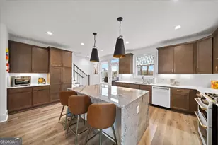 301 Penny Ct, Sandy Springs, GA 30328 - Photo 10