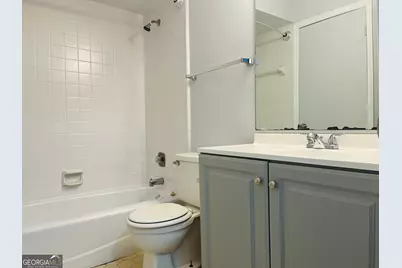 104 Peactree Court #UNIT B, Lagrange, GA 30241 - Photo 14