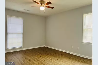 104 Peactree Court #UNIT B, Lagrange, GA 30241 - Photo 10