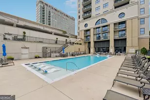 3040 Peachtree Rd NW, Atlanta, GA 30305 - Photo 4