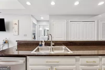 3040 Peachtree Road NW #702, Atlanta, GA 30305 - Photo 16