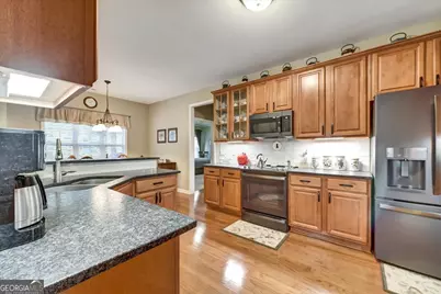 211 Willow Bend Way, Senoia, GA 30276 - Photo 10