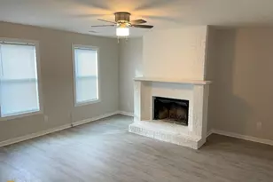 907 Silverwood Dr, Atlanta, GA 30349 - Photo 4