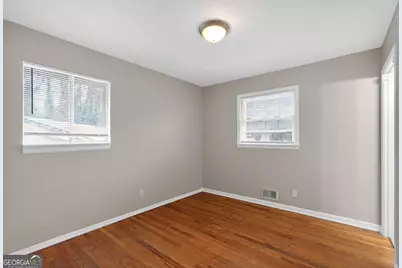 5700 Deerfield Trail, Atlanta, GA 30349 - Photo 8