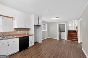 5700 Deerfield Trail, Atlanta, GA 30349 - Photo 16