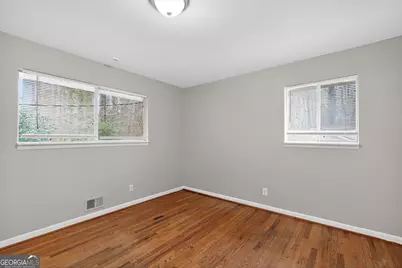 5700 Deerfield Trail, Atlanta, GA 30349 - Photo 10