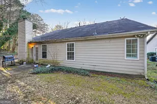 716 Shore Ln, Lithonia, GA 30058 - Photo 4