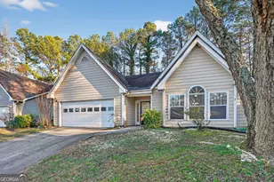 716 Shore Ln, Lithonia, GA 30058 - Photo 2