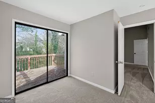 1142 Chapman Cir, Stone Mountain, GA 30088 - Photo 12