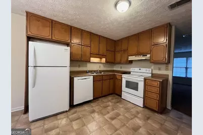 280 Chase Drive, Fayetteville, GA 30214 - Photo 2
