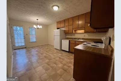 280 Chase, Fayetteville, GA 30214 - Photo 4