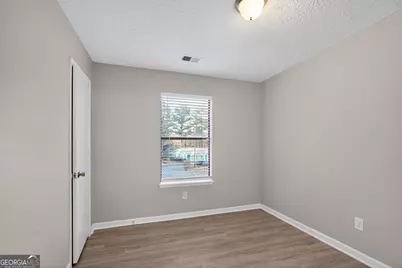 3520 Valley Chase Court, Lithonia, GA 30038 - Photo 4