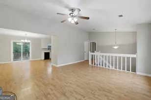 5447 Pepperwood Ct, Stone Mountain, GA 30087 - Photo 10
